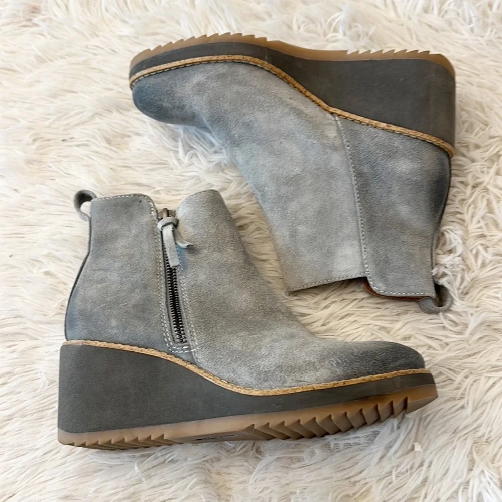 NEW $160 SOFFT x Zappos Emelee Grey platform wedge ankle booties women size 6 - Picture 6 of 8